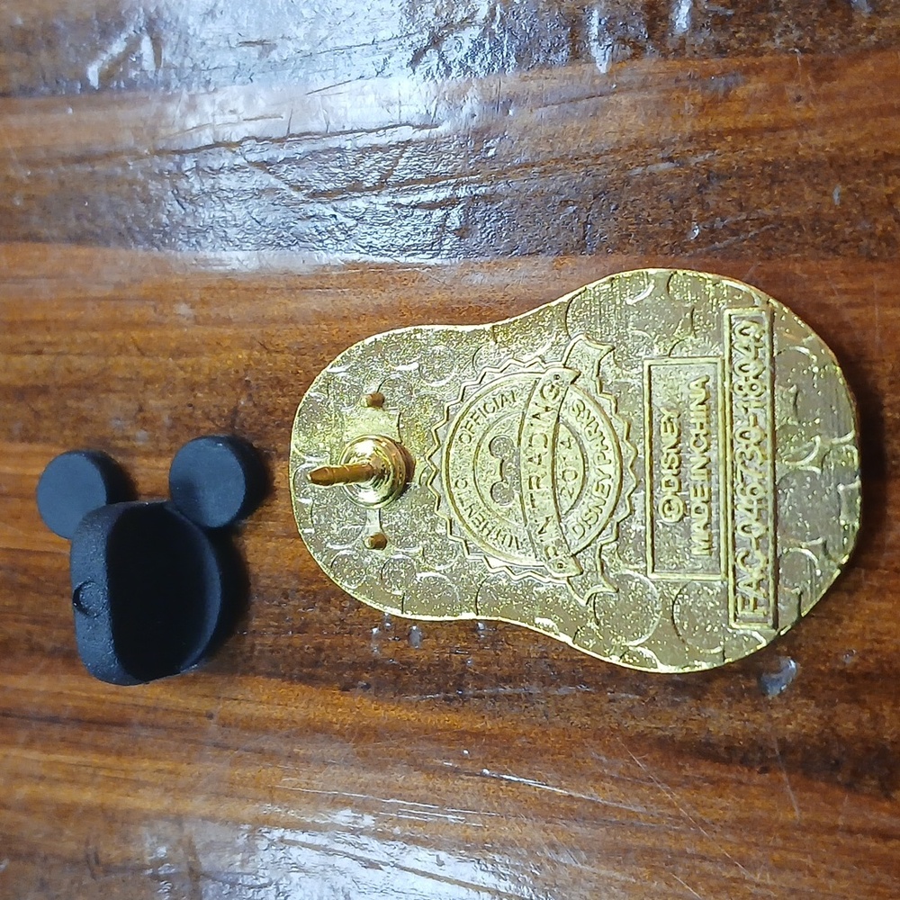 Disney pin (#51) - Picture 2 of 2